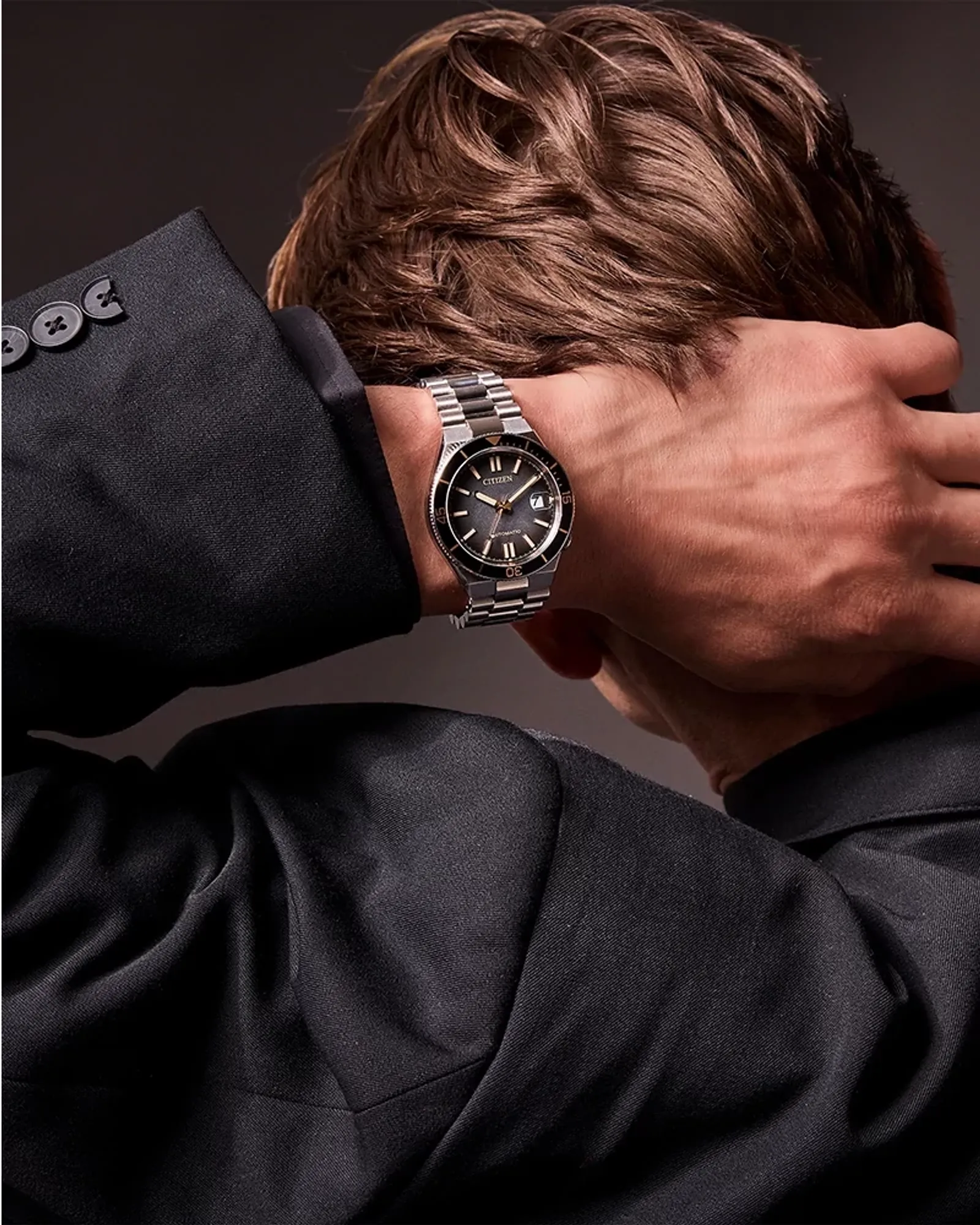 TSUYOSA Shore NJ0238-57E wrist and lifestyle view showing case proportions and bracelet presence