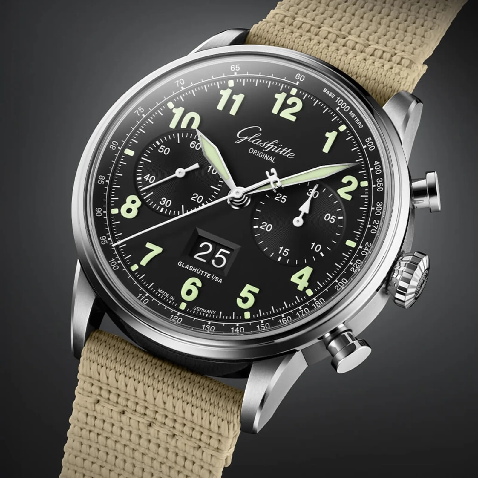 Close view of the Glashütte Original Senator Chronograph Navigator